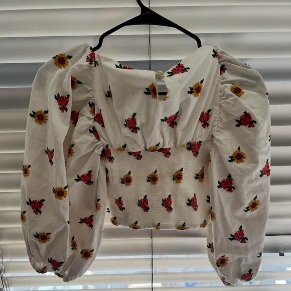 FARM Rio
Cross Stitch Crop Top - Picture 5 of 5